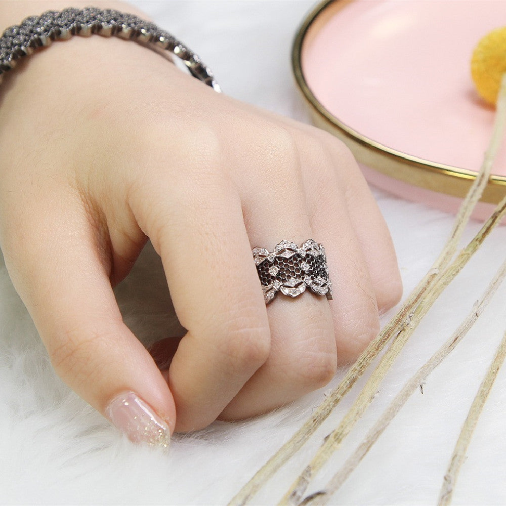 Elegant Gold-Plated Ginkgo Leaf Ring